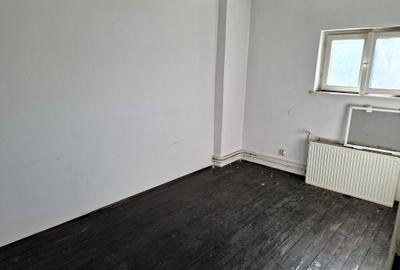 Investiție - 2 camere la mansardă 18 mp + pod 166 mp + teren 60 mp / comision 0% - 3