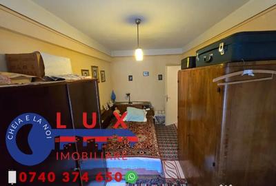 Apartament cu 3 camere semidecomandat în Central - 7