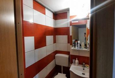 Apartament cu 3 camere în Micro 14 - 3
