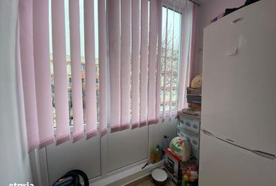 Apartament cu 2 camere, mobilat în Mărăști