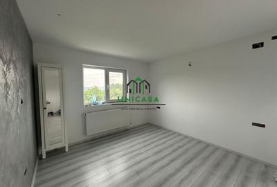 Casă individuală cu 8 camere cu Teren 2000 Mp în Români - 11