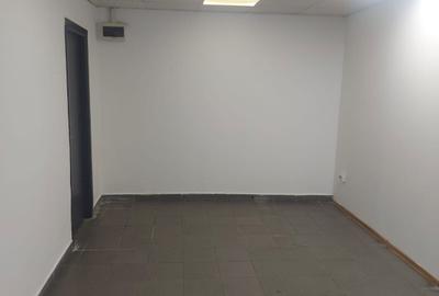 Spațiu comercial, de 26 mp, în Central - 3