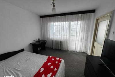 Apartament cu 3 camere semidecomandat în Podu Roș - 6