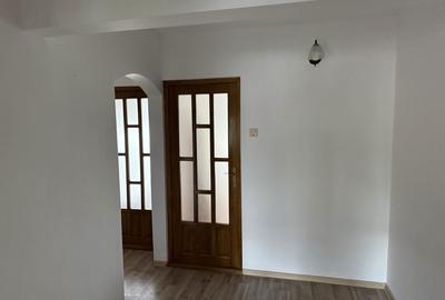 Apartament cu 3 camere decomandat în Păulești - 2