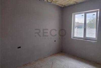 Casă cu 3 camere cu Teren 460 Mp în Cihei - 4