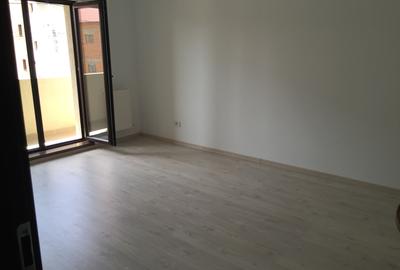 Apartament decomandat 2 cam LA CHEIE! - 2