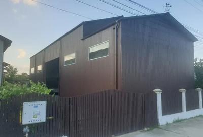 Spațiu comercial, de 216 mp, în Central - 4