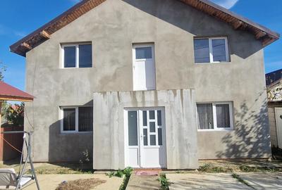 Casa in Dumbrava - 1