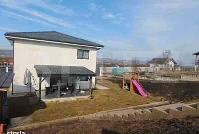 Casă cu 4 camere cu Teren 1460 Mp în Jucu - 3