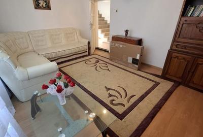 Casă cu 4 camere cu Teren 864 Mp în Central - 2