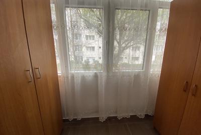 Apartament cu 3 camere semidecomandat, mobilat în Calea Moldovei - 6