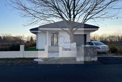 Casă individuală cu 4 camere cu Canalizare în Stupini - 7