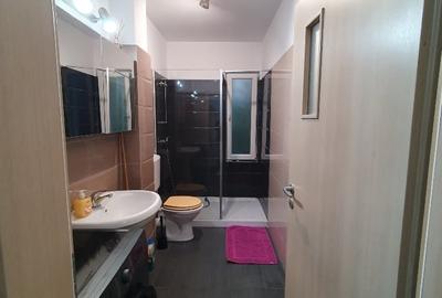 Inchiriez apartament 3 camere - 5