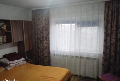Apartament cu 2 camere decomandat în Inel I