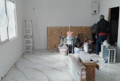 Casă cu Teren 400 Mp în Central - 2