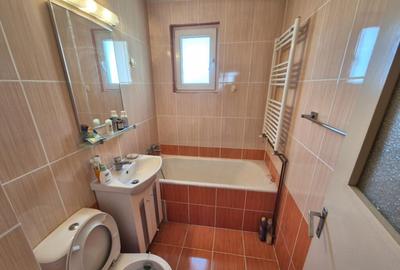 Apartament 3 camere *etaj 2 - decomandat* - str. Zambilelor - 2