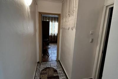 Apartament cu 2 camere decomandat în Petros - 3