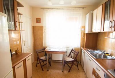INCHIRIEZ apartament 3 camere decomandat,zona Vasile Aaron - 5