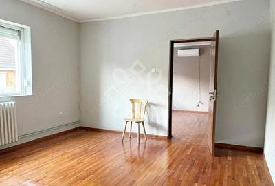 Casă cu 2 camere cu Teren 893 Mp în Iosia - 1