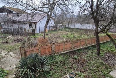 Casa si anexe de vanzare com. Valea Mare, sat Garleni, jud. Dambovita - 3