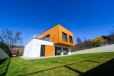 Vila superba intr-o zona exclusivista, zona Episcopiei, premium, 2025 - 2