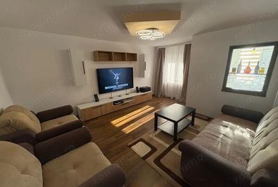 Apartament cu 3 camere decomandat în 1 Decembrie - 1