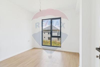 Apartament cu 3 camere si gradina de vanzare, Nobil Rezidence - Tunari - 11