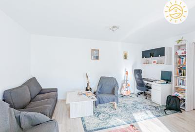 Apartament cu 3 camere decomandat în Tractorul