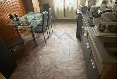 Apartament cu 4 camere decomandat în Cetate - 5