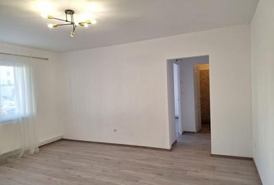 Apartament cu 2 camere decomandat în Micro 16 - 4