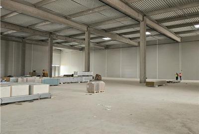 Spațiu comercial, de 1,770 mp, în Vest - 10