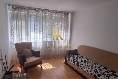 Apartament cu 3 camere semidecomandat, mobilat în Iancului