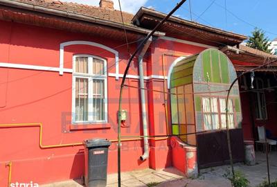 Casă cu 4 camere cu Teren 273 Mp în Central - 3