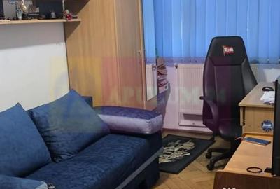 Apartament cu 3 camere decomandat în Piața Centrală - 14