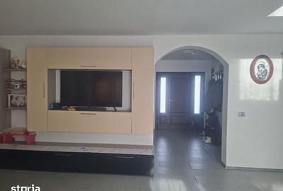 Casă cu 4 camere cu Teren 1000 Mp în Boldești - 10