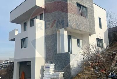 Casa individuala pentru o familie numeroasa, cu o priveliste superba
