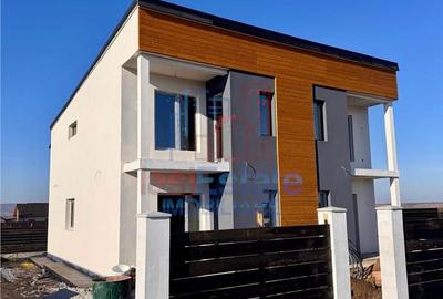 Casă cu 4 camere cu Teren 250 Mp în Miroslava - 2