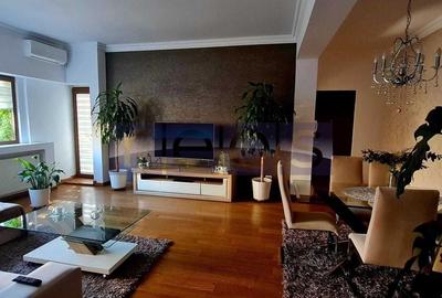 DE VANZARE APARTAMENT 4 CAMERE + CURTE | ZONA CENTRALĂ - 2