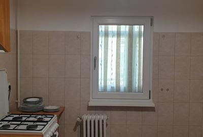 Apartament  2 camere etaj 1,zona centrala - 8