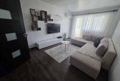 Apartament cu 3 camere decomandat în Mircea cel Bătrân