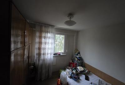 Apartament decomandat în Doamna Ghica