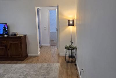 Apartament cu 3 camere decomandat în Burdujeni
