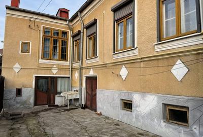 Casa traditionala,5 camere,162 mp.+ ANEXA,teren 300 mp,orasul vechi - 13