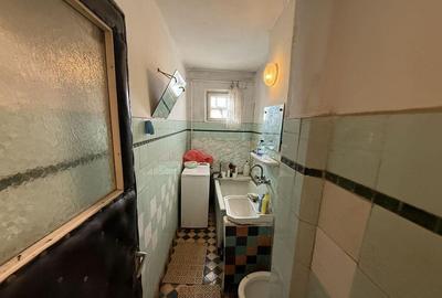 Apartament cu 2 camere semidecomandat în Casa de Cultură