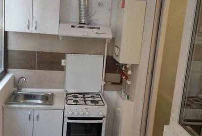 Garsonieră decomandată în Roșu - 2