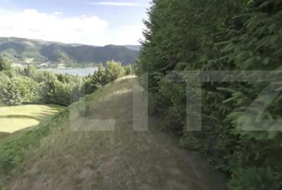 Teren de 16945 mp, în Central - 6