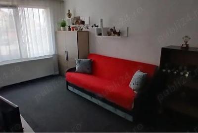 Garsonieră decomandată în Uzina 2 - 8