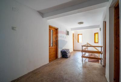 Casa D+P+E cu teren 1023 mp, Slanic Prahova - 7