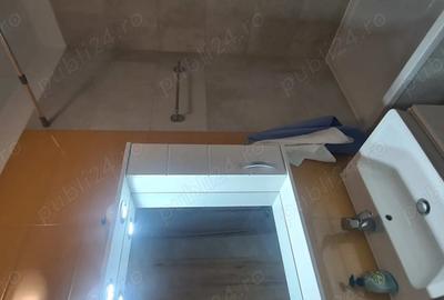 Garsonieră decomandată în Central