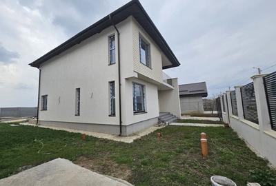 Casa individuala de vanzare in comuna Berceni - 1